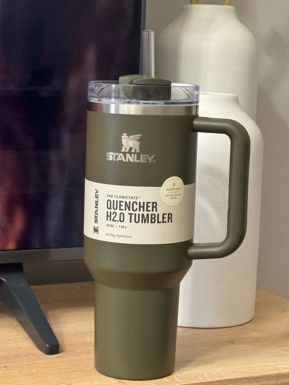 Stanley Olive Green Travel Tumbler with Handle & Clear Lid - Picture 1 of 8